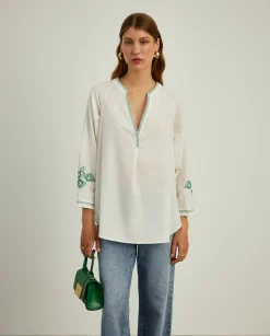 MULHER LION OF PORCHES Blusas^Blusa decote em V com bordado