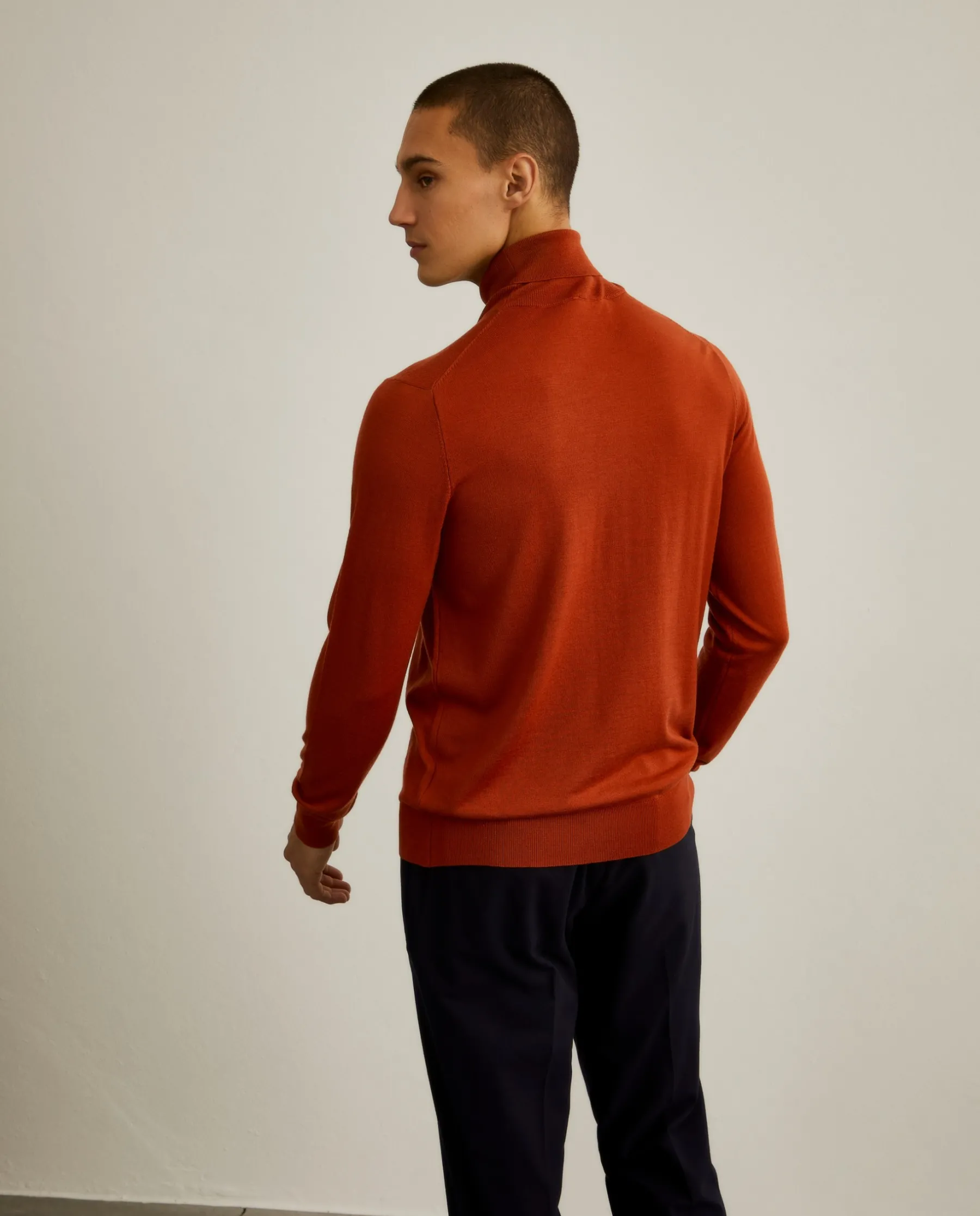 LION OF PORCHES Gola Alta^Camisola 100% lã merino com gola alta