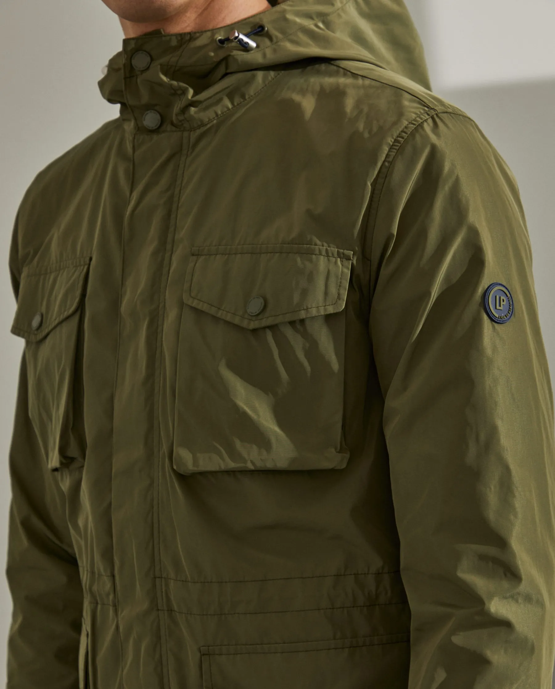 LION OF PORCHES Blusões^Parka em tecido técnico com capuz e bolsos