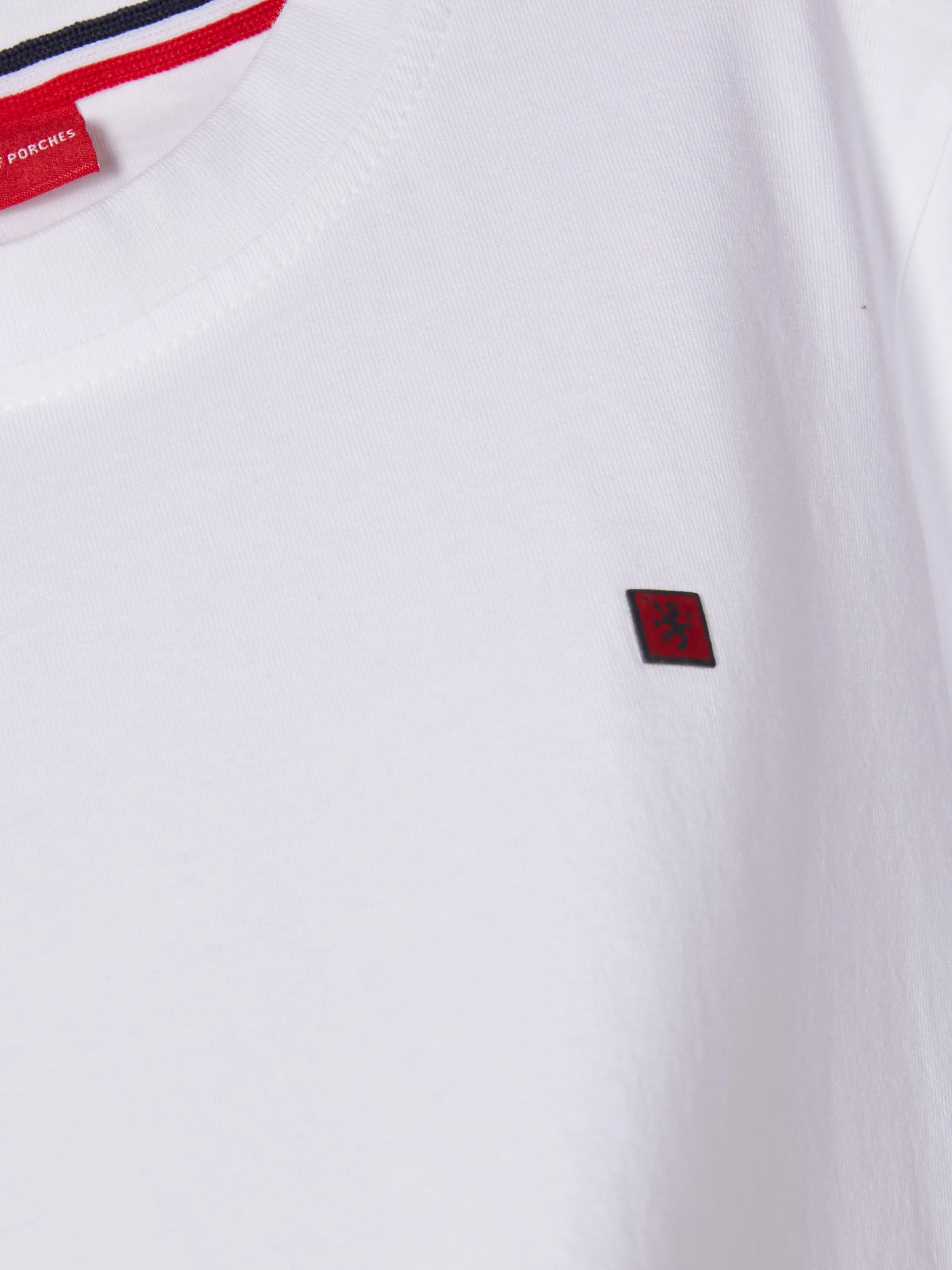 LION OF PORCHES T-Shirts^T-shirt básica de algodão