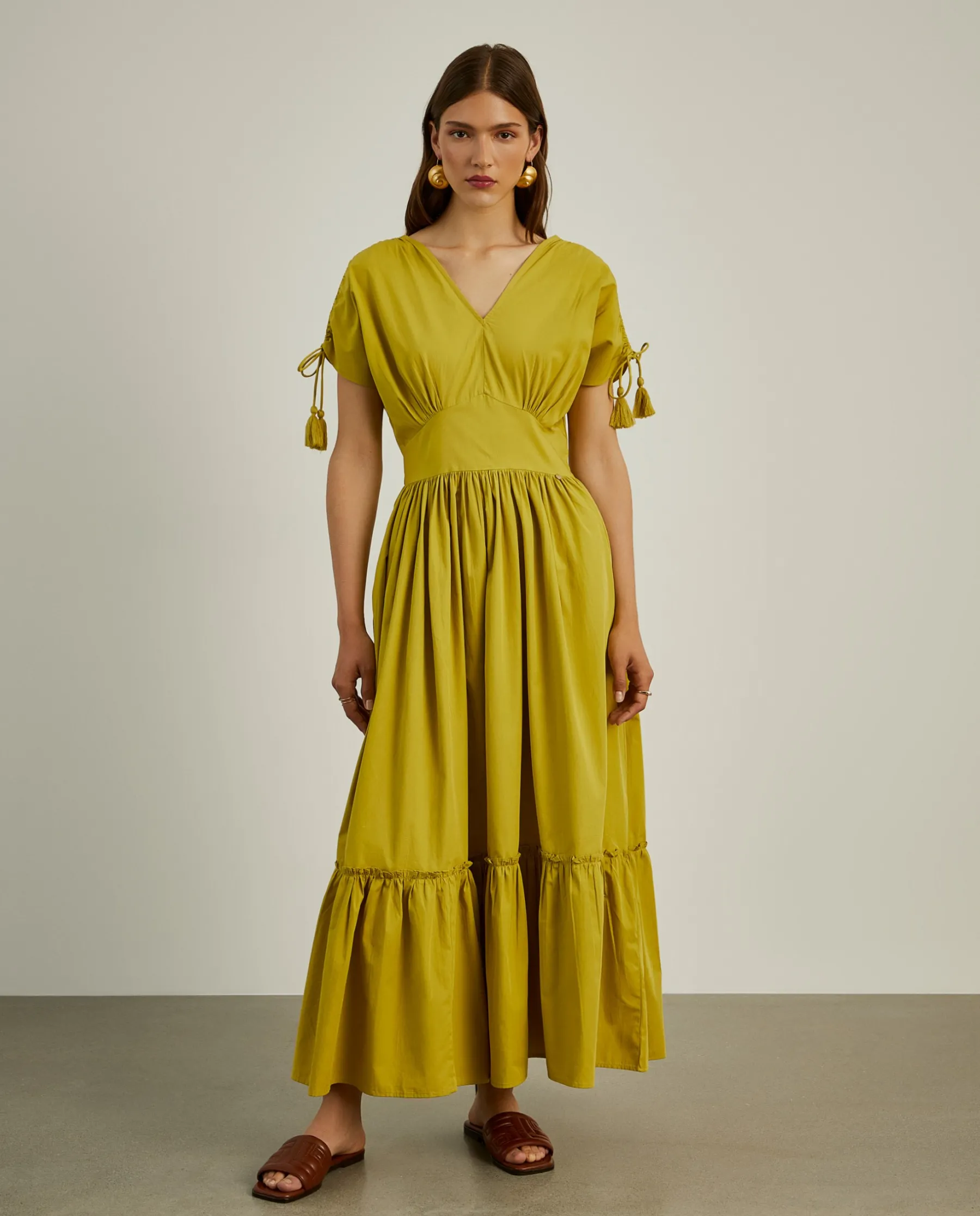 MULHER LION OF PORCHES Vestidos / Macacões^Vestido comprido com folhos e alças ajustáveis