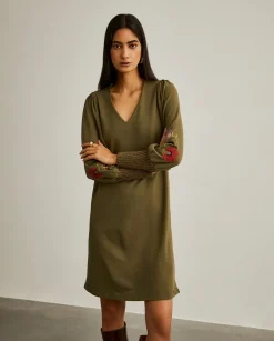 MULHER LION OF PORCHES Vestidos / Macacões|Vestidos^Vestido de malha com bordado